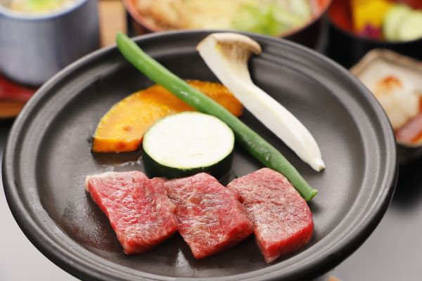 『風鈴』国産黒毛和牛 陶板焼き