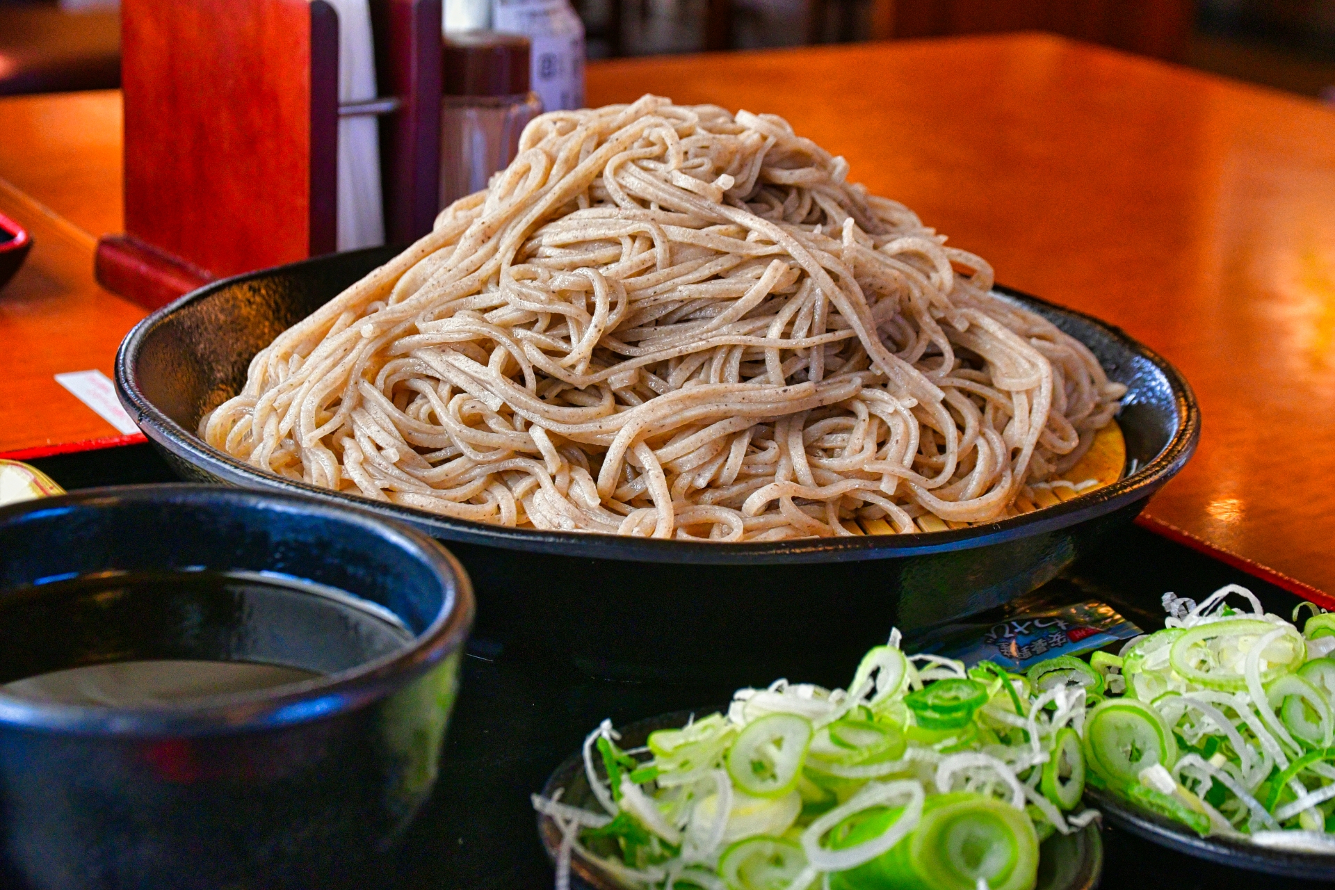 わさびはそばのおいしさを引き立てる名脇役。健康効果やおすすめの食べ方を解説